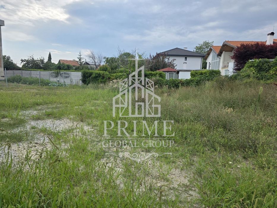 Парцел в Варна-м-т Траката площ 568 цена 117700
