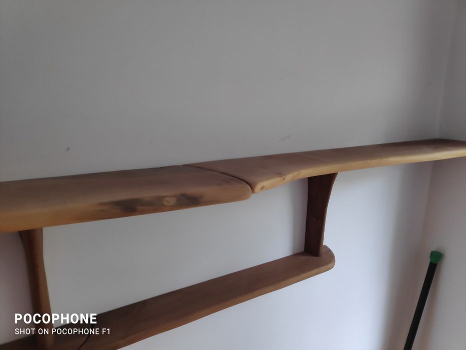 Бюро Плот с рафтове от орех масив