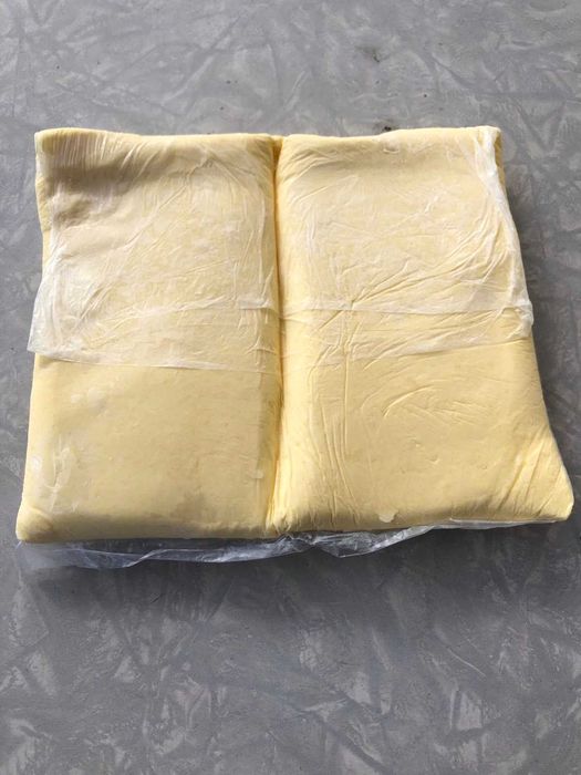 Домашно краве масло  и пречистено масло от Родопите