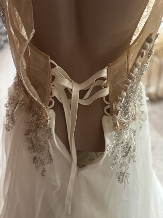 Rochie mireasa fara defecte, corset reglabil