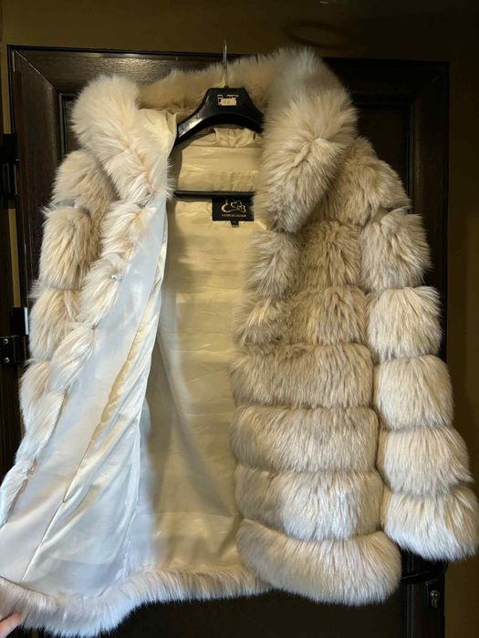 Дамско палто с качулка