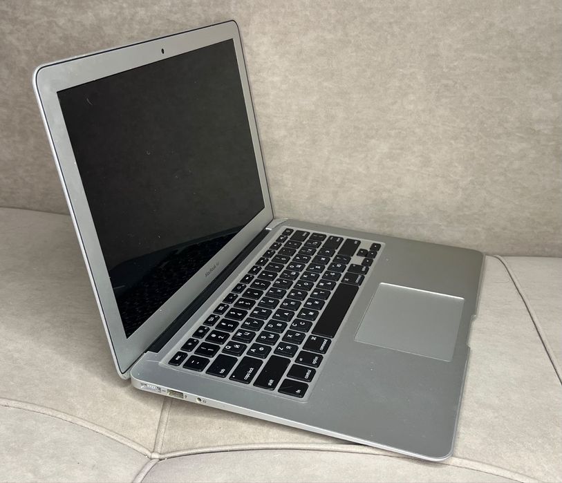 Продается Ноутбук Macbook air 13