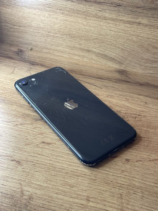 Айфон ( iphone ) se 2020