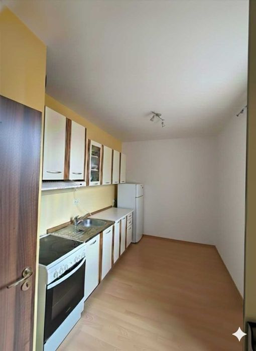 Малко пространство, големи мечти: гарсониера за продажба.