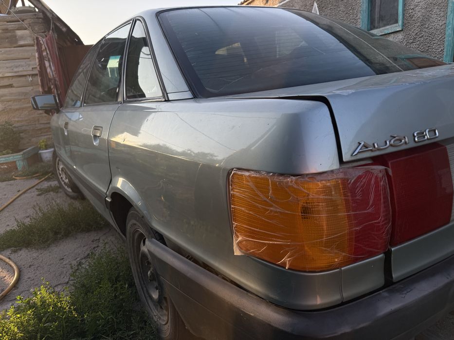 Продам ауди 80, в хорошем состояние