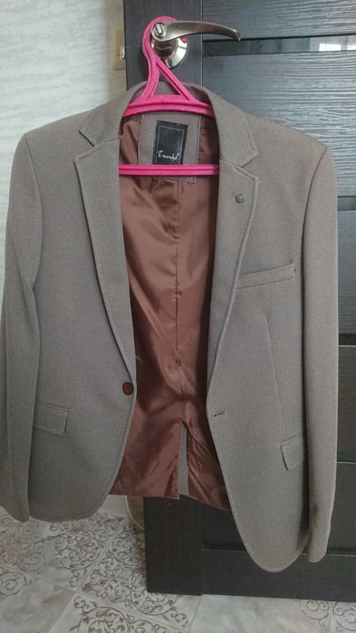 Абсолютно новый пиджак