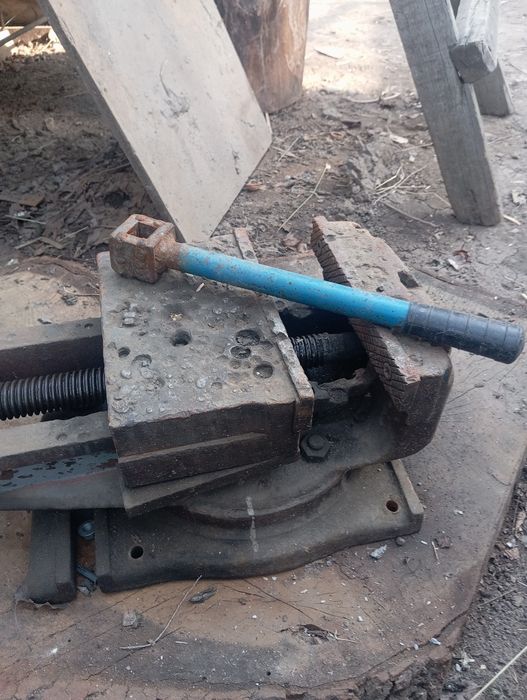 Продам тисы станочные