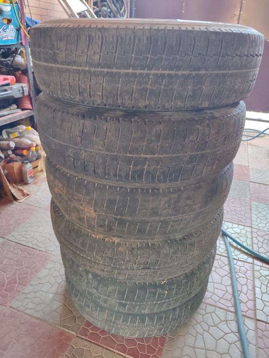 Продам резину б/у на Газель
