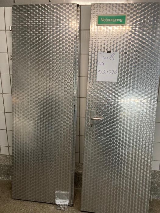 Uși pentru camere frigorifice