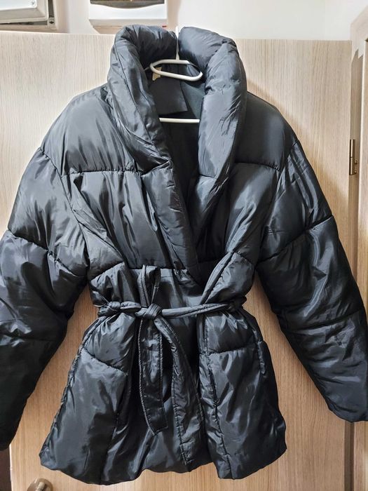 Дамско яке с колан