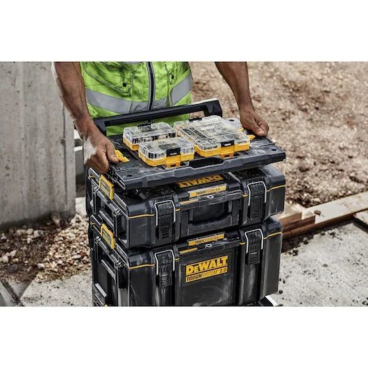 Адаптер Dewalt за свързване на Toughsystem към Tstak