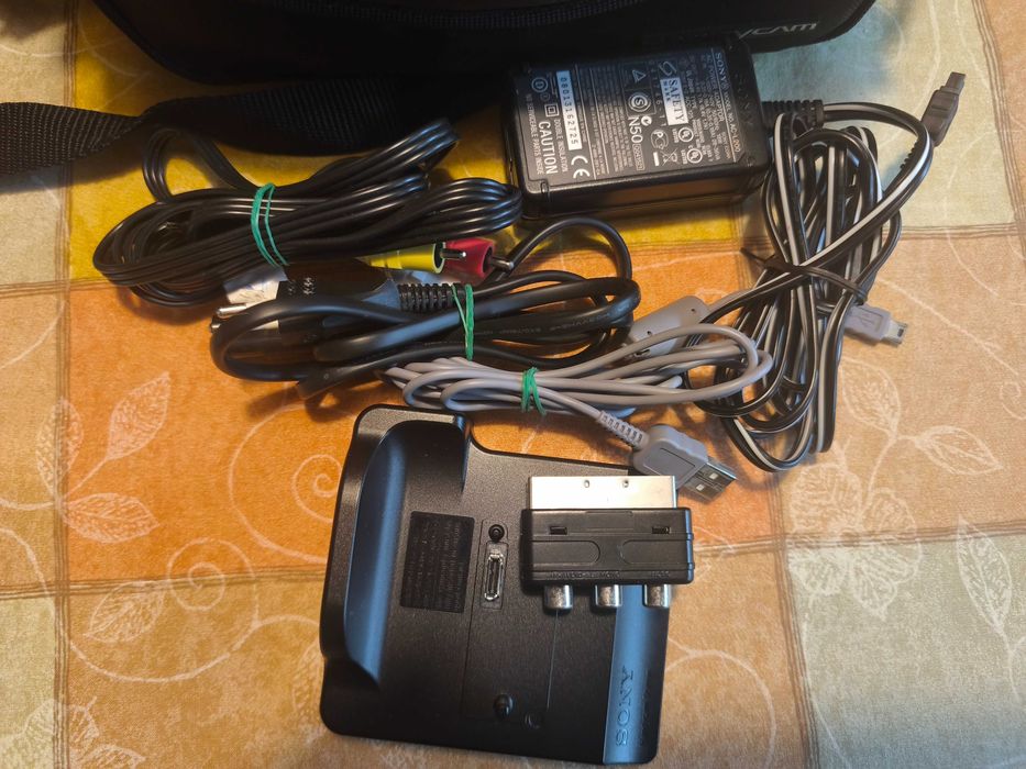 Видео камера SONY Handycam DCR-SR55E, 40GB HDD Video Camera