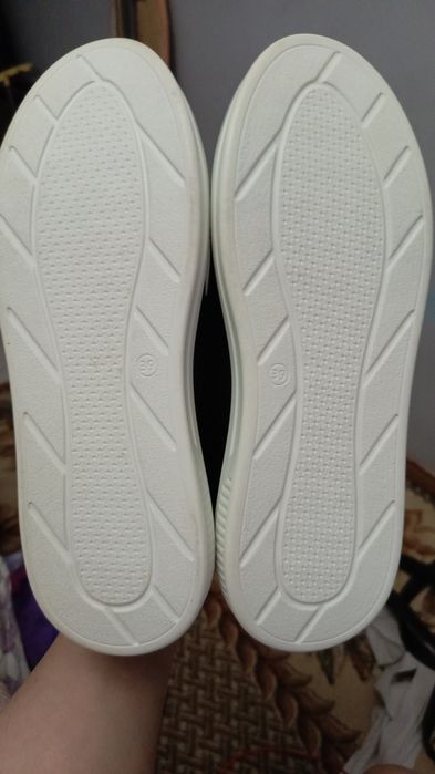 Женская обувь  продам