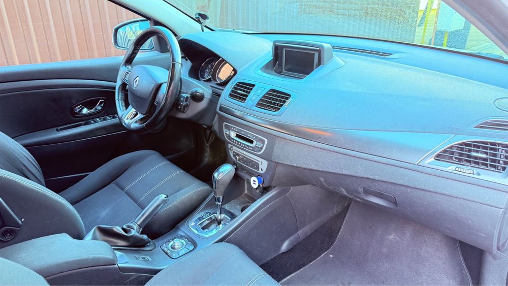 RENAULT Megane 2013 — imagine 9