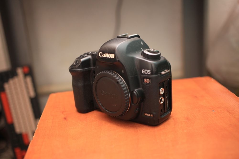 Canon 5D Mark II 2