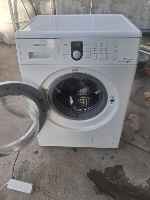 Продаю стиральную машинку samsung diamond 6кг
