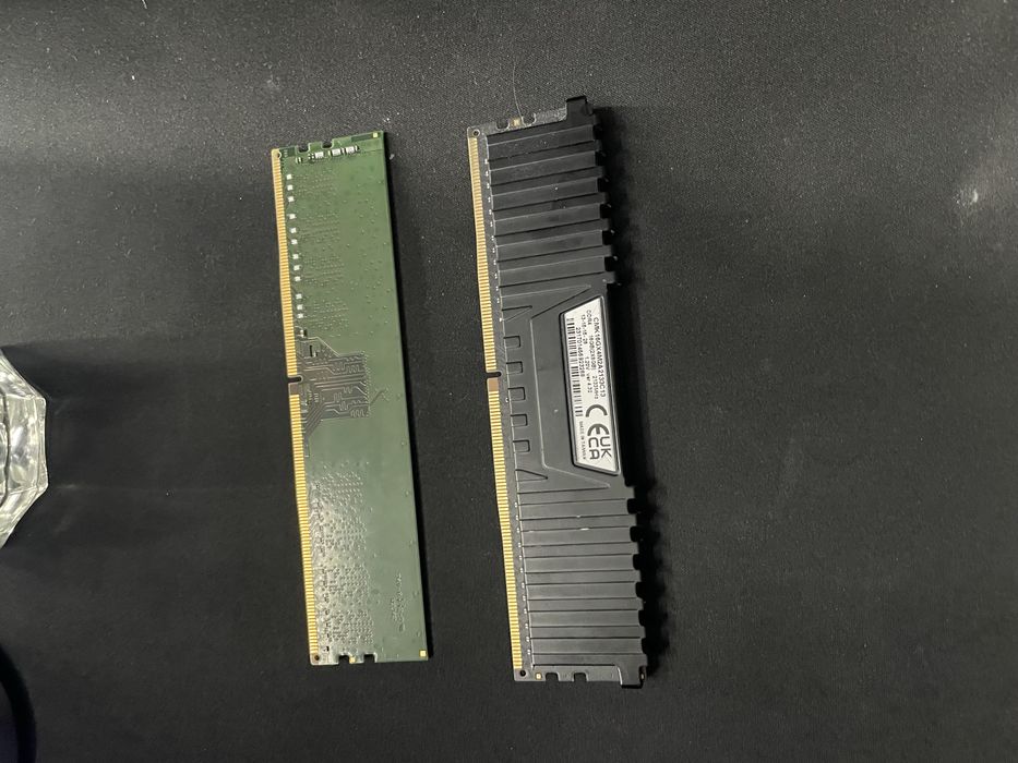 Vand placute ram de 8/16 gb