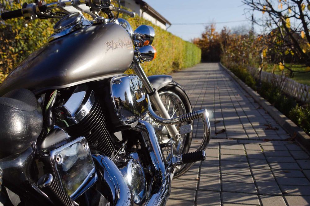 Honda Shadow VT750 BlackWidow