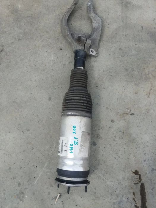 perna aer stanga fata 3.0 d 4x4 land rover discovery 5  l462  hy32-3c286-bc