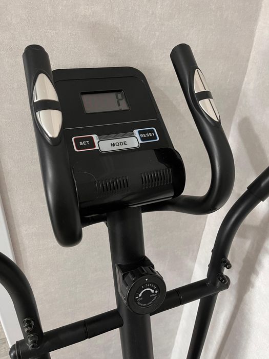 Продаётся эллиптический тренажёр GOFIT E-1124