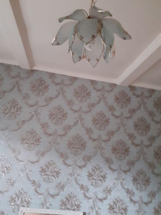 Продам срочны люстры