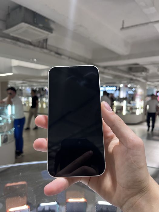 Iphone 13 white 128 gb