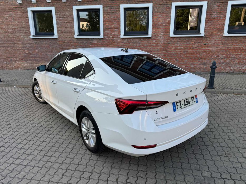 SKODA Octavia 2021 — imagine 3