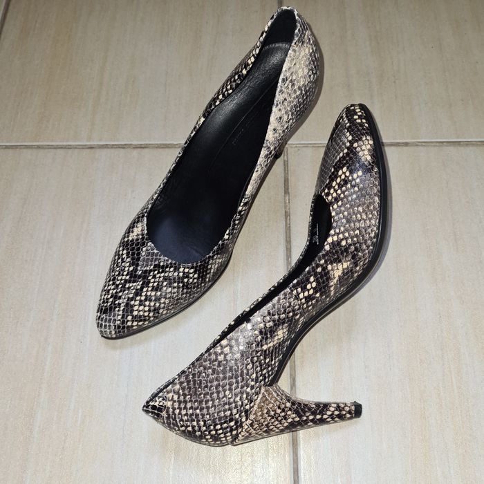 Туфли ECCO из натуральной кожи.