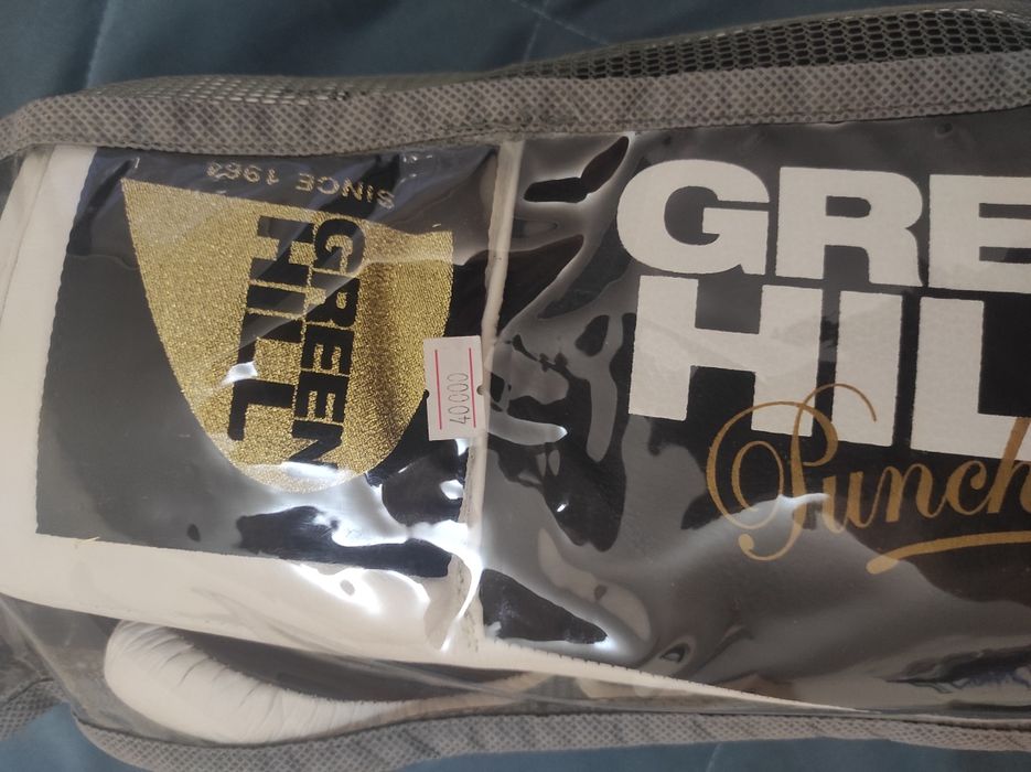 Продам профессиональные перчатки green hill