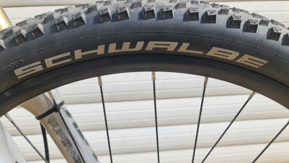 Алуминиев планински dirt jump Scott Aspect 27,5" цола инча с Shimano XT и вилка Manitou Black