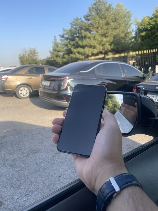Iphone 11 pro 256Gb sotuvda