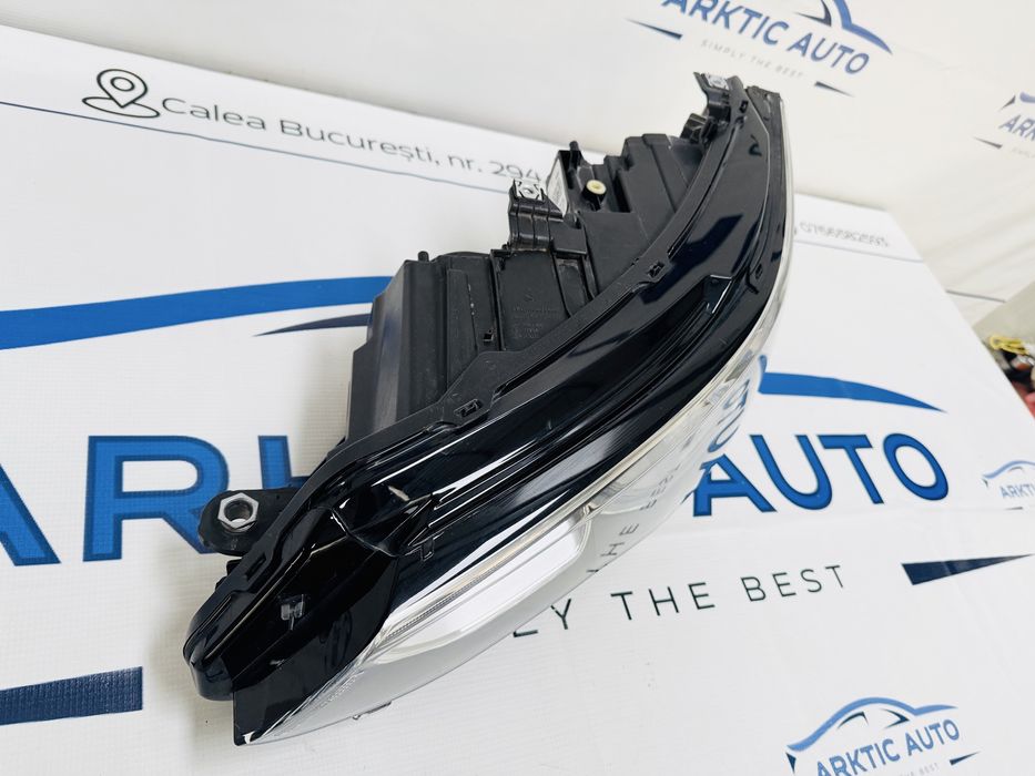 Far stanga Matrix IQ Light VW GOLF 8 cod 5H1941059K