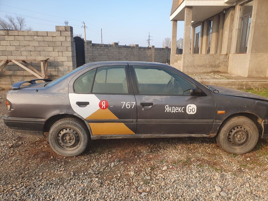 Ниссан Примера седан