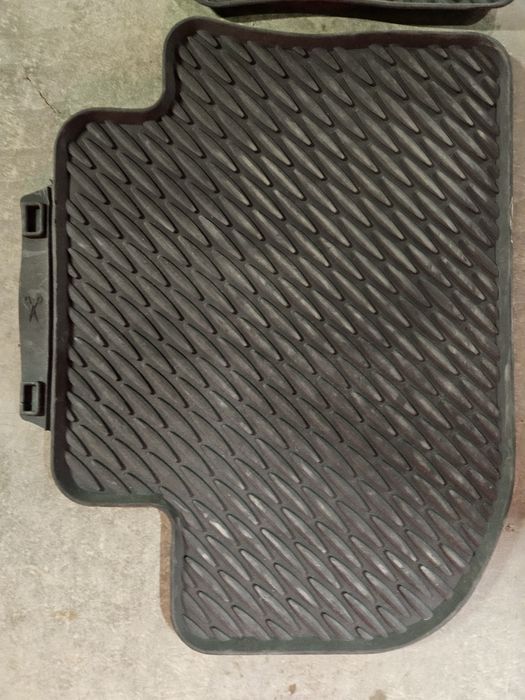 Set covorase / presuri cauciuc OE BMW F06 F12 F13 seria 6