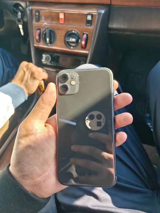 Айфон 11 128г хорошом состояни