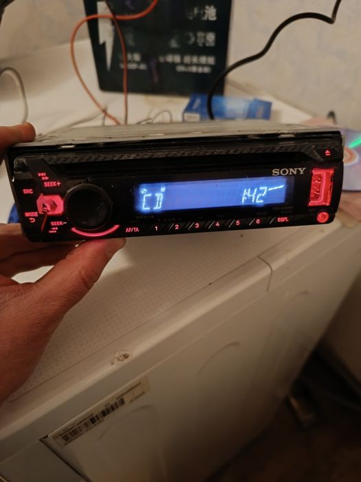 Продам автомагнитолу SONY оригинал