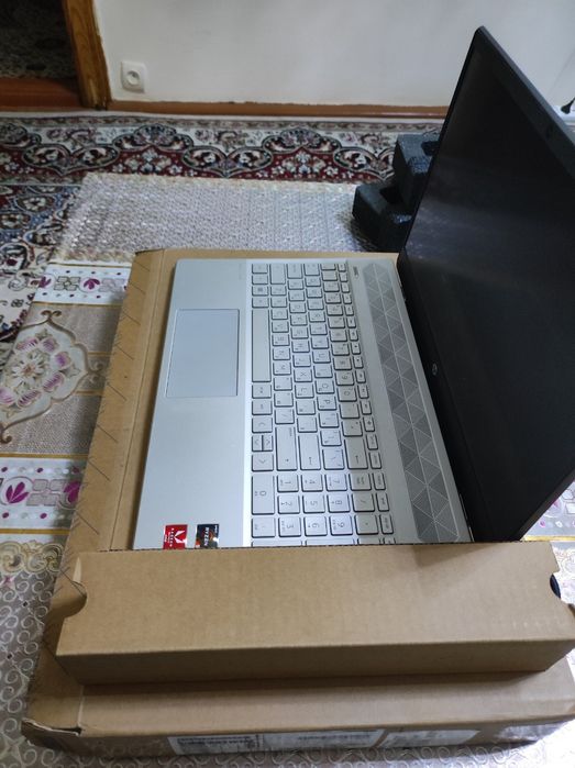 Noutbuk HP pavilion 15