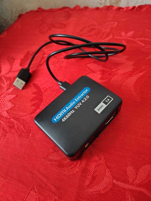 Продавам HDMI-compatible Audio Extractor 4K X 2K HDMI
