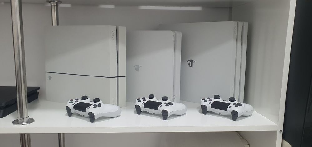 Ps4 slim playstation korreyadan kelgan sony pristavka tayyor biznes