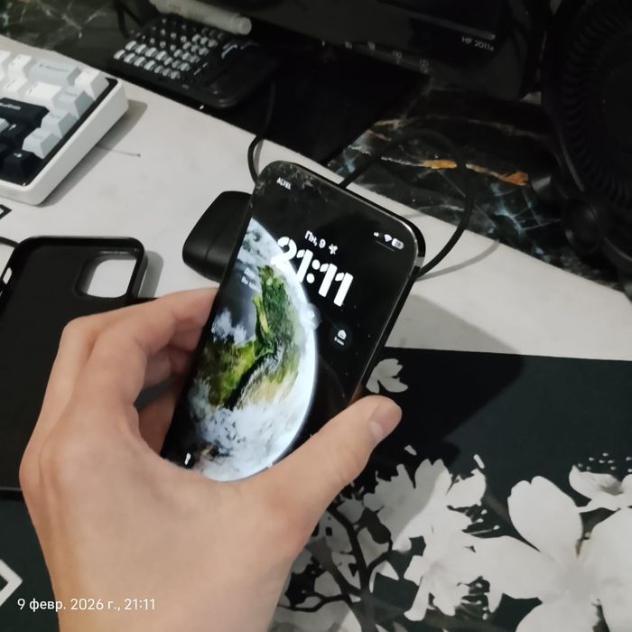 Продаю айфон 12 про