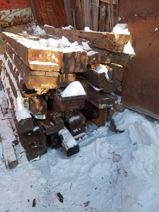 Продам шпалы б. у . После разбора бани.