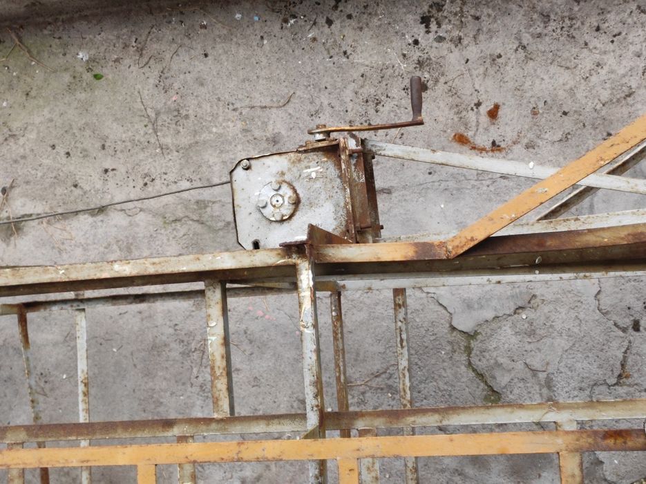 Вышка-тура  строительная телескопическая передвижная (с лебедкой)