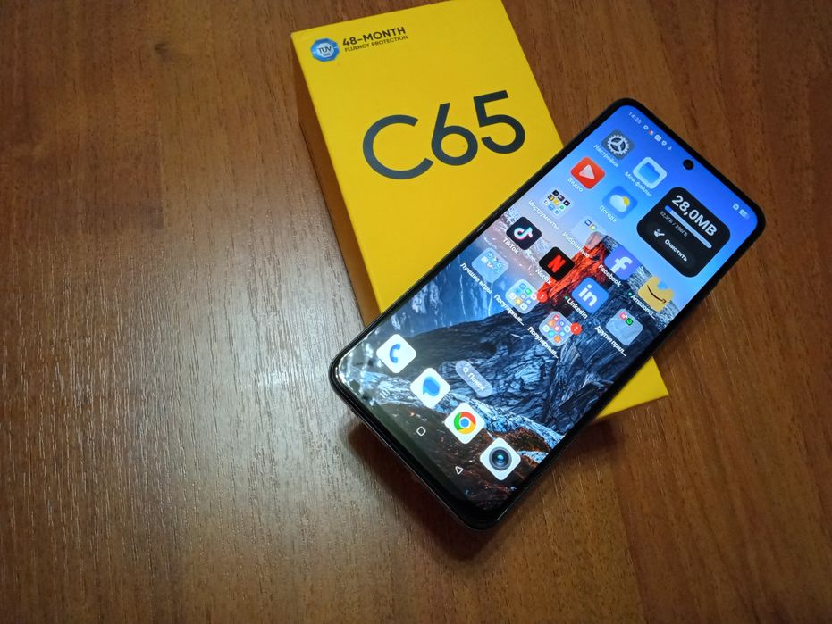 РеалмиС65  память 256 мощный смартфон