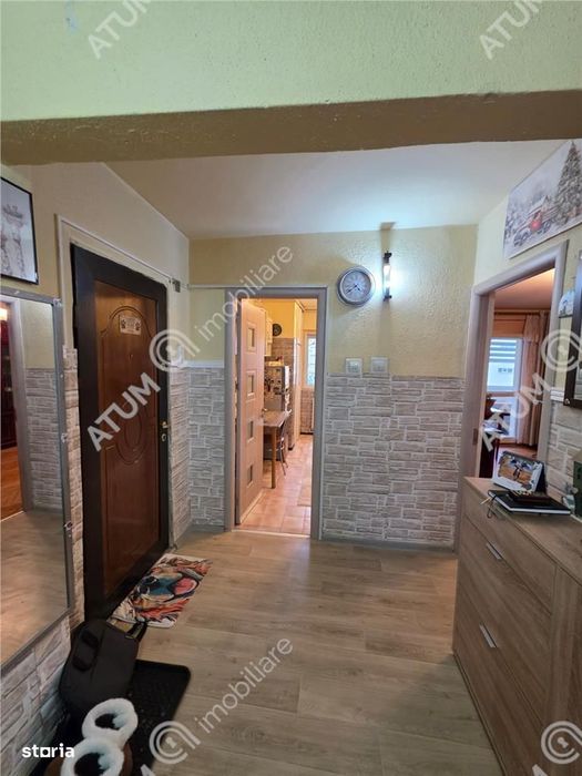 Apartament cu 3 camere decoamndate in zona Valea Aurie din Sibiu