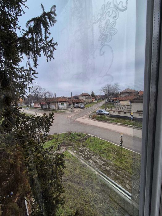 Дава се под наем Четиристаен апартамент в Левски - 80 кв.м за 61843.11 € - Снимка #4