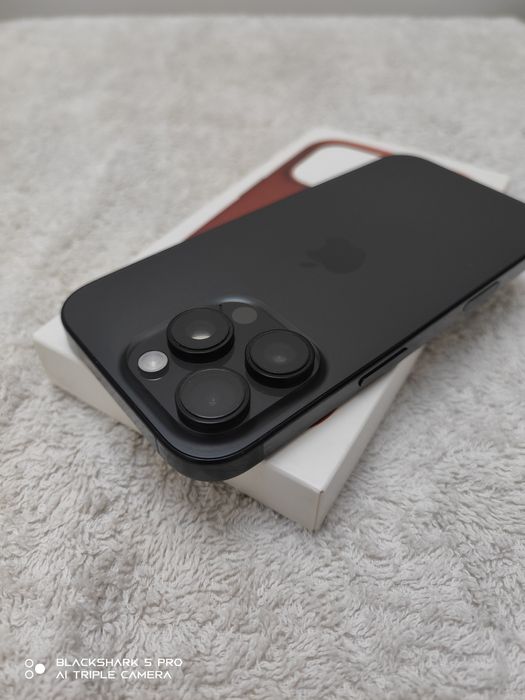 Vând/Schimb iPhone 16 Pro 98% 128GB  Black Titanium 9.7/10