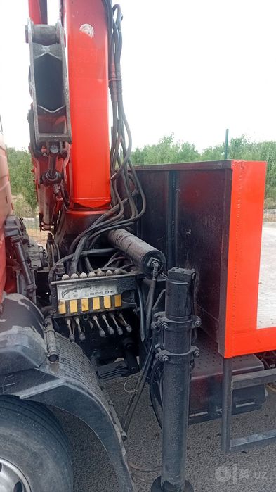 Mersedes benz 1117 manipulyator
