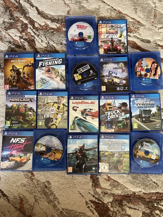 PS4 в много добро състояние.