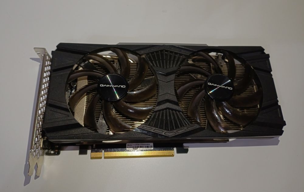 Видеокарта GTX 1660 Ti