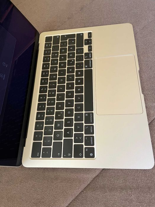 13,6" Apple MacBook Air M2, А2681 (2022) Silver